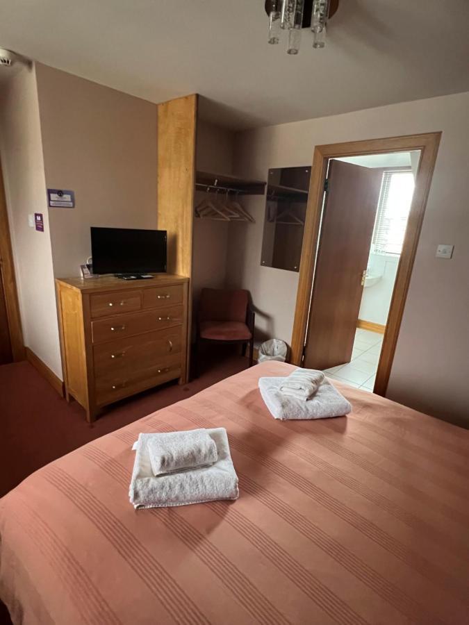 Glenarroch & Witchwood Hotel Kyleakin Bagian luar foto